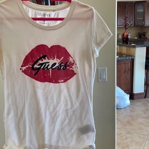 Guess t shirt